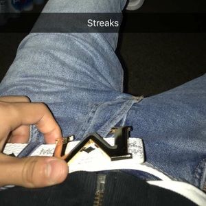 Meet your Posher, Carlos